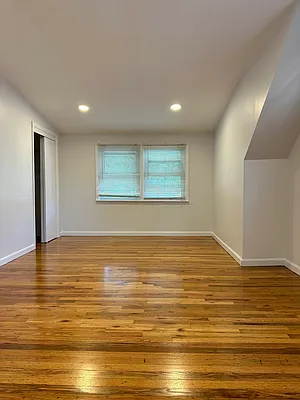 Rented by Peter Ashe | media 15