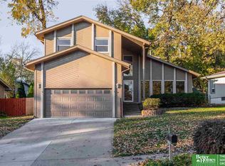 12714 Forestdale Dr, Bellevue, NE 68123