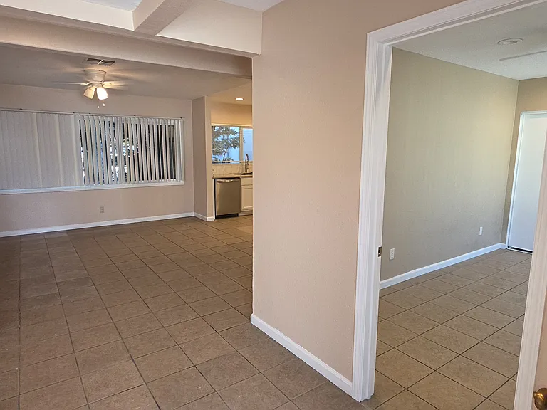 719 E Wardlow Rd #B — Photo 1