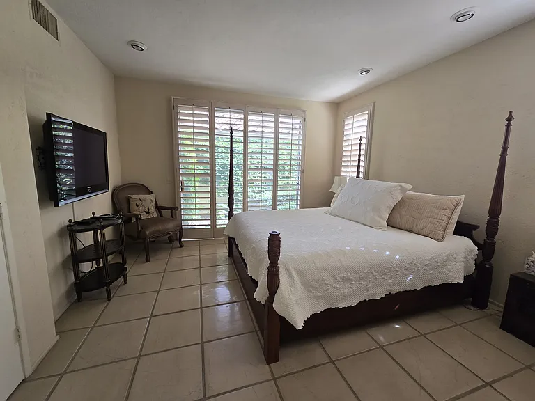 King Bedroom #2