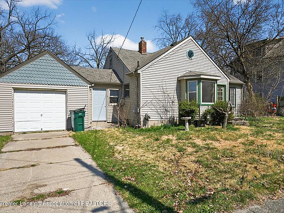 3rd image of 1031 Bement St