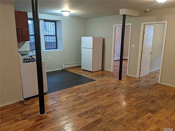 2nd image of 728 E 229th St #Ll