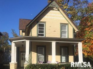 915 N 7th St, Springfield, IL 62702