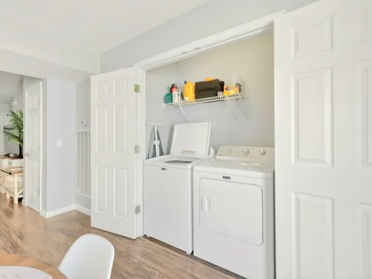 1011 Wolves Den Pl — Photo 30