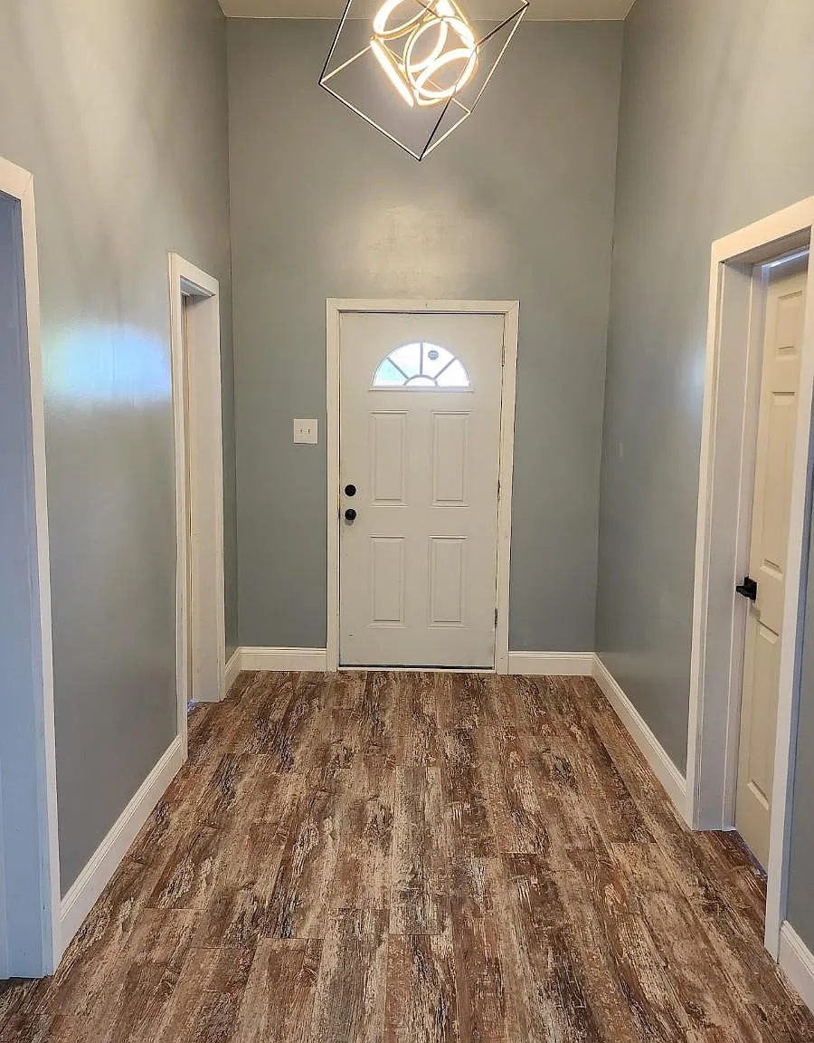2 bed, 1252 sqft, $1,200 — Photo 1
