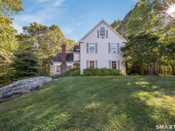 10 Grace Lane, Killingworth, CT 06419
