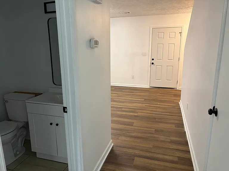 520 Michigan St — Photo 12