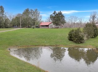 705 Oil Springs Rd, Winchester, KY 40391