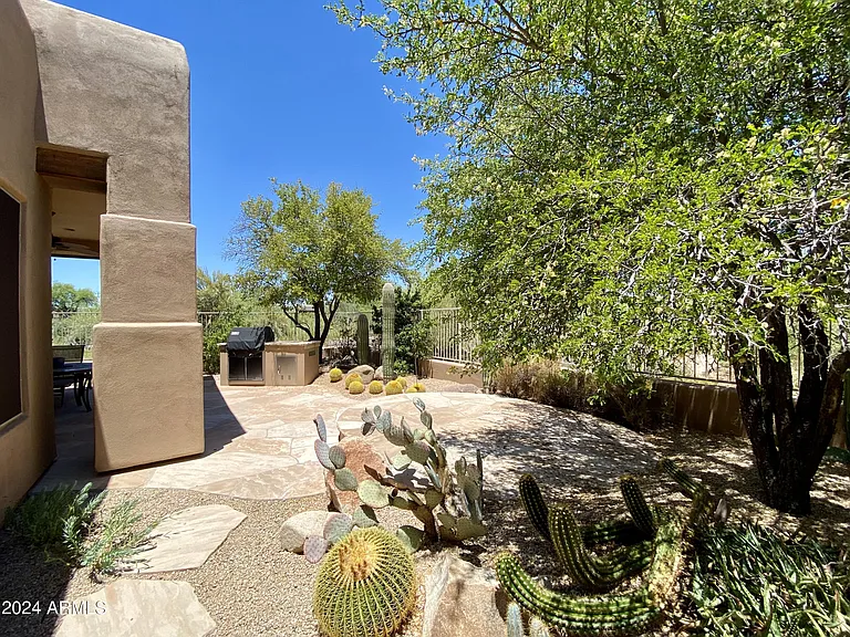 9554 E Raindance Trl — Photo 2