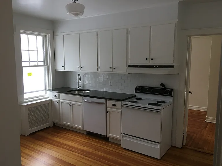 111 Rice Ave #1 — Photo 3