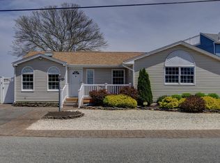 650 Fairview Ln, Forked River, NJ 08731