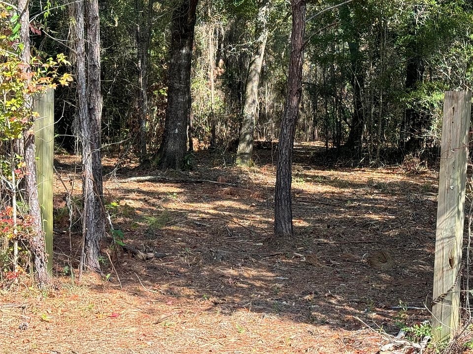 2nd image of 1556 Aidens Way
