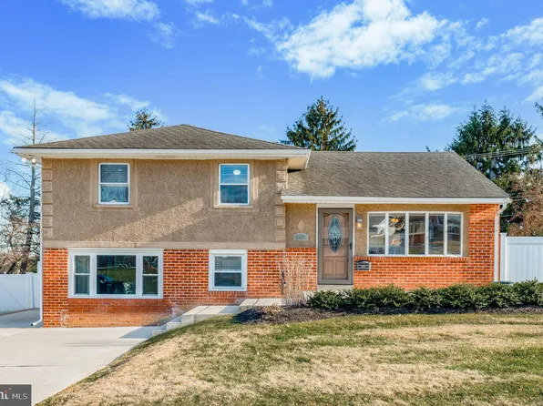 503 Warren Blvd, Broomall, PA 19008