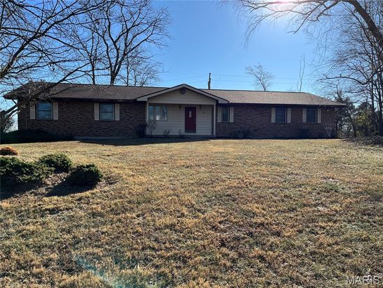 4420 Western Pacific Rd, Arnold, MO 63010