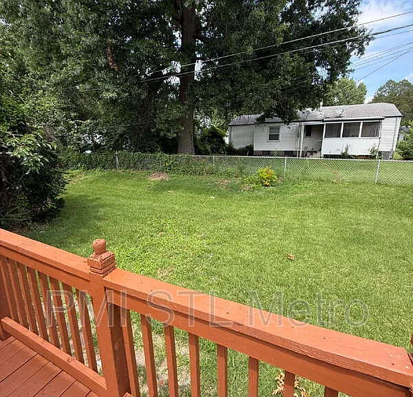 1131 Darr Dr — Photo 12