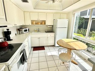 209 Palm Dr APT 1, Naples, FL 34112