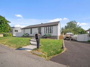 305 Embert St, Fall River, MA 02721