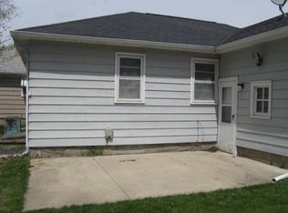 805 11th St NW, Austin, MN 55912