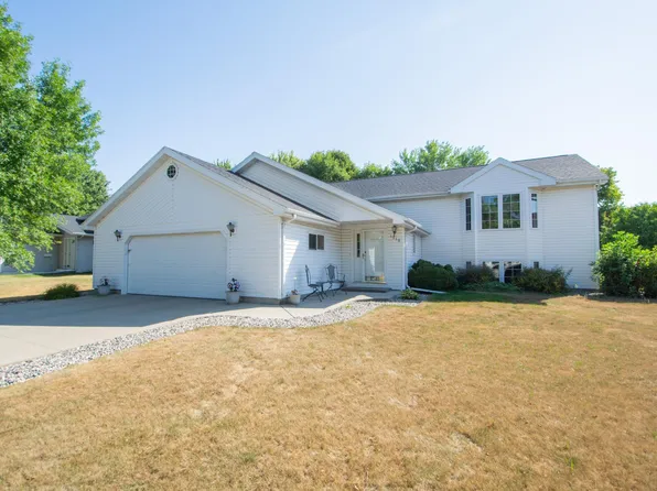 1519 Sunset Blvd, Hawley, MN 56549