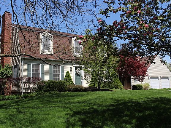 2nd image of 31 Wynnwood Dr