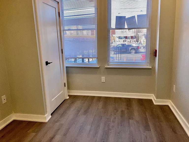 5416 Baltimore Avenue — Photo 8