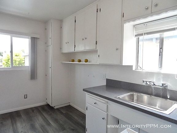 2nd image of 4742 Bancroft St