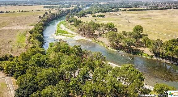 2nd image of 985 River Bank