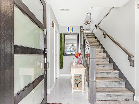 2nd image of 26853 26a Ave