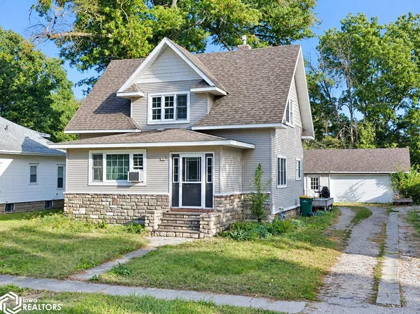 314 E Walnut St, Manly, IA 50456