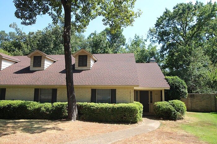 1st image of 3710 Colony Park Dr