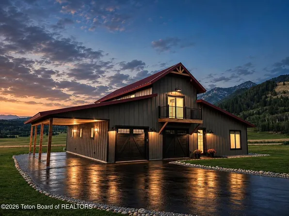 115 Spike Loop, Etna, WY 83118
