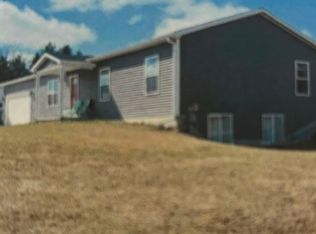 1023 Pyrenees Dr, Weidman, MI