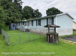 12002 Heather Dr, Hagerstown, MD 21740