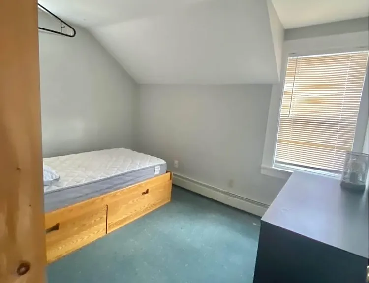 16 Hillcrest St #1 — Photo 4