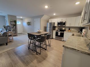 525 S Garfield Ave APT B, Traverse City, MI 49686