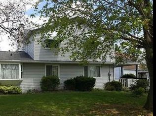 705 Clearview Dr, Dravosburg, PA 15034