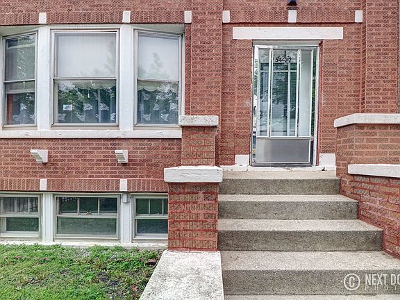 4th image of 5422 W Wrightwood Ave