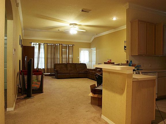 5th image of 9518 Almeda Pines Dr