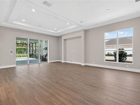 5th image of 9712 Moonflower Ln