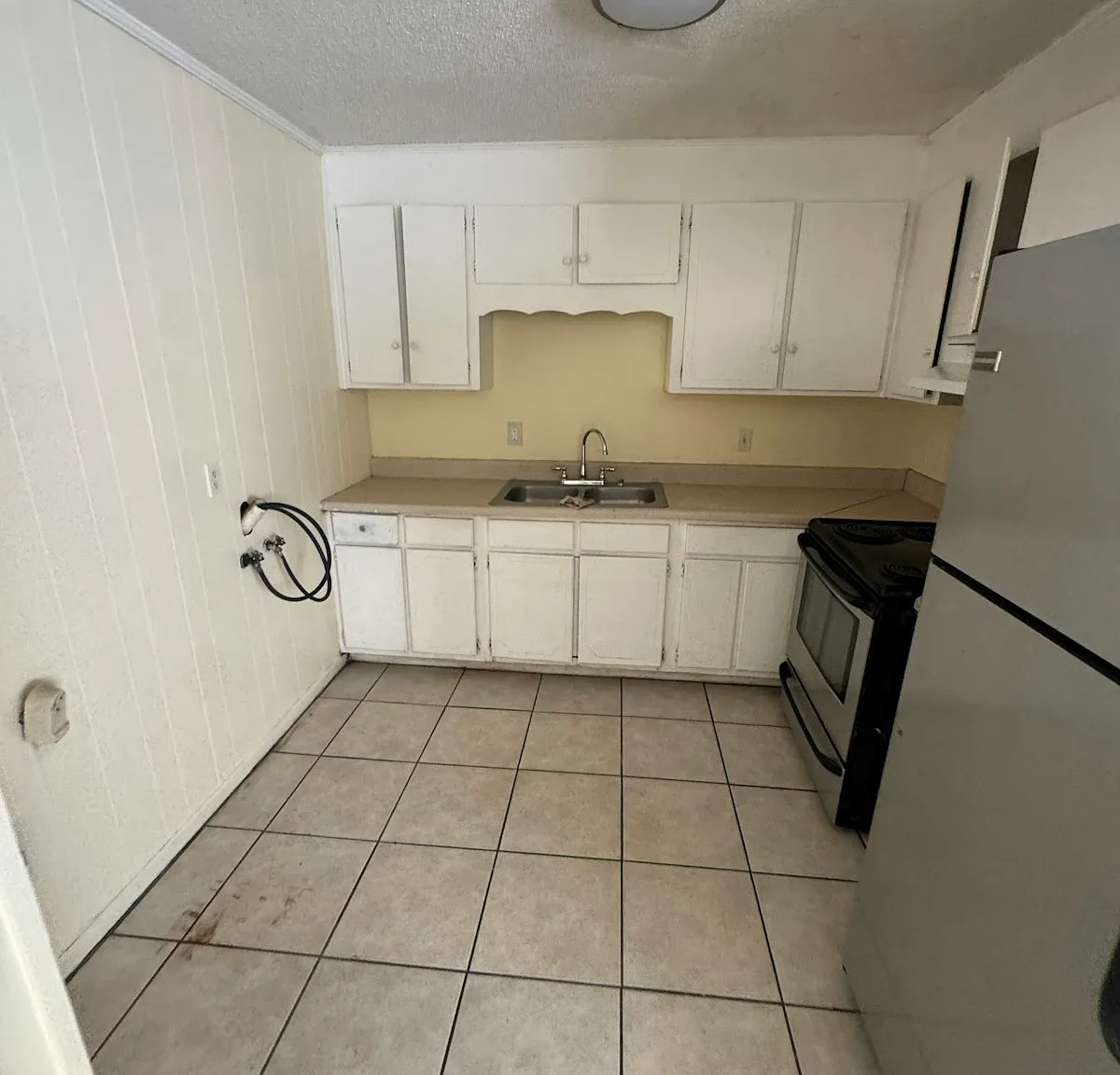 907 West Scott Street — Photo 2