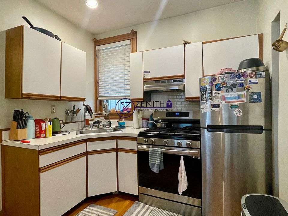 1st image of 74 Phillips St APT 2