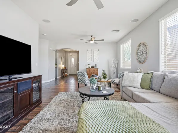 8371 W SPUR Drive, Peoria, AZ 85383