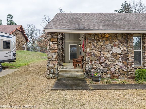 5th image of 305 Azure Hills Dr