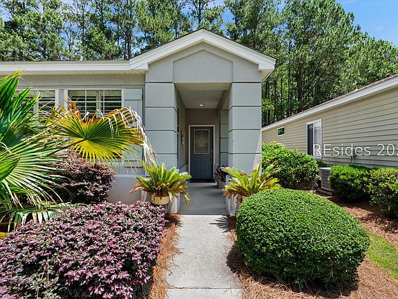 3rd image of 21 Andover Pl
