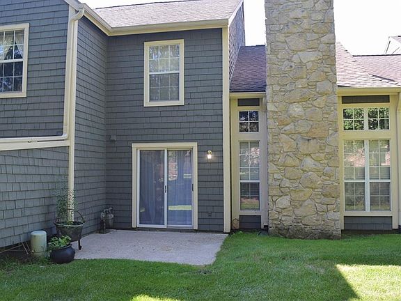 3rd image of 4834 Pennington Ct