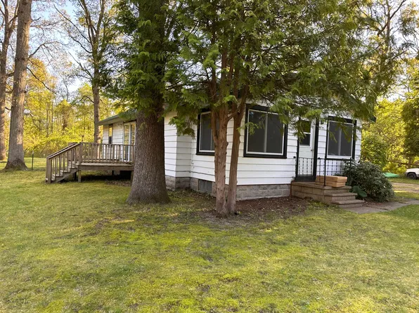 1300 Aspacia St, Muskegon, MI 49445