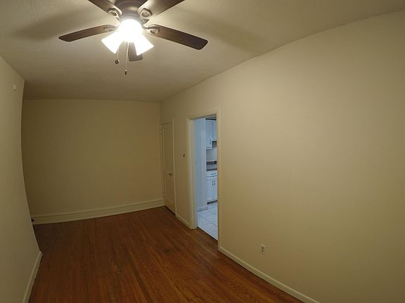 4th image of 4209 Ferne Blvd #B