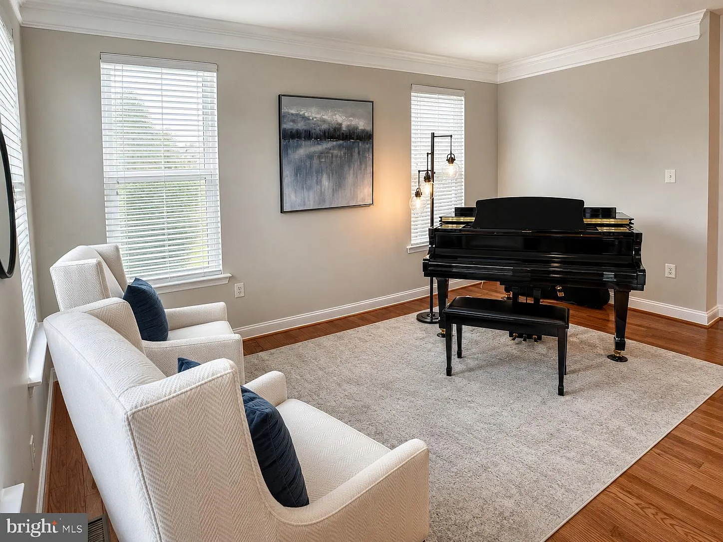 6 bed, 5.0 bath, 4884 sqft, $3,600 — Photo 3