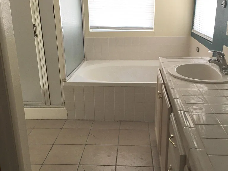 6665 Goldencreek Way — Photo 11