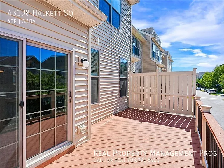 43198 Halkett Sq — Photo 5